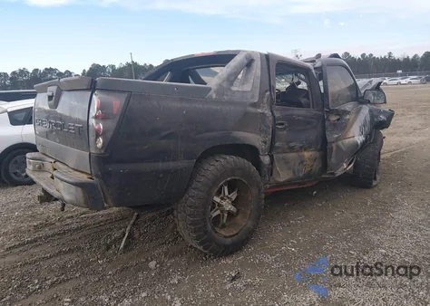 2005 Chevrolet Avalanche 1500 Z66 из США, поврежденный, VIN 3GNEC12Z75G246701